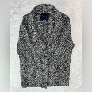 American Eagle Outfitters Black and White Herringbone Vest